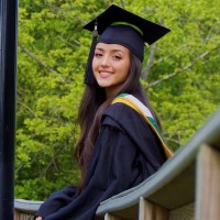 Maniere Employee Chloe Almeida's profile photo