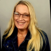 Richelle H. Email