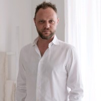 Roberto MacChi Email