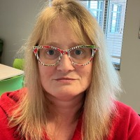 Julie Binstock Email & Phone Number