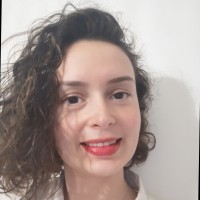 Marta Oliveira Email
