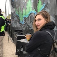 Does Entertainment Employee Molly Wallace's profile photo
