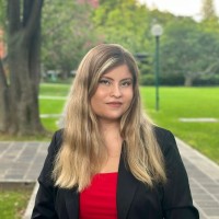 Daniela Esparza Espinosa Email