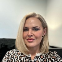 PennyMac Loan Services, LLC Employee Tami Wallace's profile photo