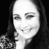 Linda Roos Email & Phone Number