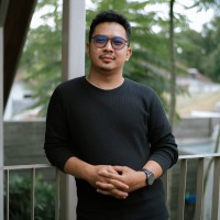Rai Rukmana Email