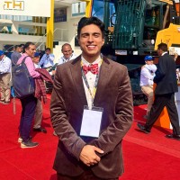 peru tractor Employee Fabrizio Ruiz's profile photo