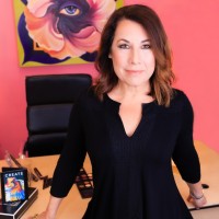 CARA Cosmetics International Inc Employee Leslie Christin's profile photo