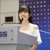 Regini 李晶妮 Email