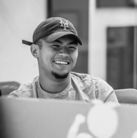 Benjamin Lapinig Email