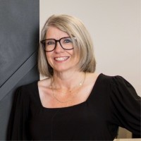 Union Bank & Trust Employee Lori Vanderplow's profile photo