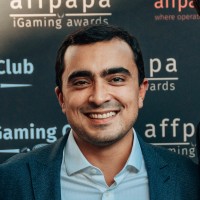 Levon Nikoghosyan Email
