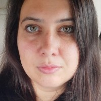 Olya Katsarska Email