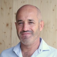 Hecho & Company Employee Nando Abril's profile photo