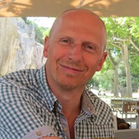 Peter Devos Email