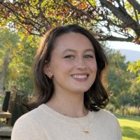 Oregon Health & Science University Foundation Employee Danielle Girard's profile photo