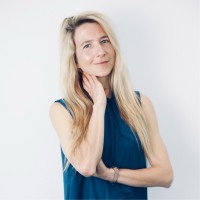 Inès Isles Email
