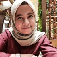 Hyper Mega Shipping Employee Riza Fatimah's profile photo