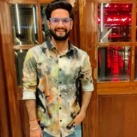 makeO_skin Employee Yogesh Raina's profile photo