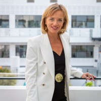 LVMH Recherche Employee Nathalie Renaudeau's profile photo