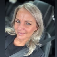 Suzanne Maaskant Email