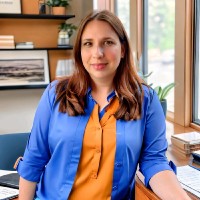 Not Available Employee Laura Snyder's profile photo