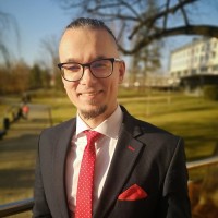 Szymon Ć. Email