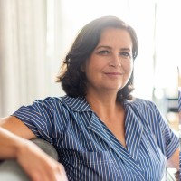 Simon & Schuster Canada Employee Nicole Winstanley's profile photo