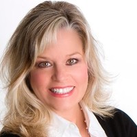 Russell & Jeffcoat Real Estate Employee Carolyn Russell's profile photo