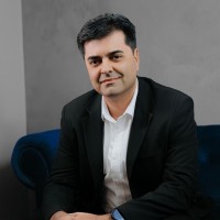 One Global Shipping Employee Eduardo Alves's profile photo