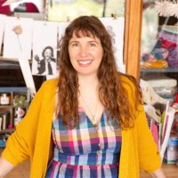 Creativebug Employee Courtney Cerruti's profile photo