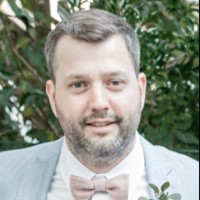 Nils Kruczek Email