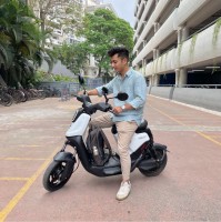 Amazon Employee Amol Sachdeva's profile photo