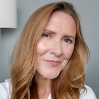 Suzanne Poole Email & Phone Number