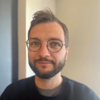 Robert Kalna Email