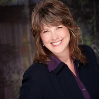 Kim Felts Email & Phone Number