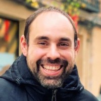 Gorka León Email
