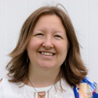 Steph Hutchison Email & Phone Number