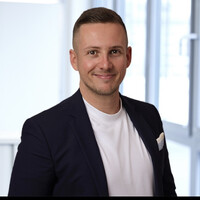 Sascha Blumenberg Email