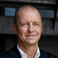 Niels Lund Email