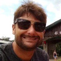 Raphael Caldas Email