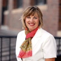 Luana Savings Bank Employee Patricia Dyar's profile photo