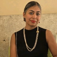 Niusha Shakour Email