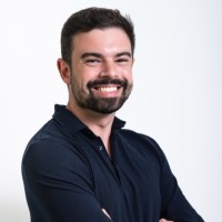 Adrián Mora Email