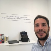 Juan Larraz Email