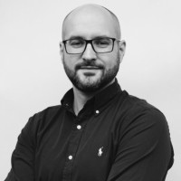 Adam Wesołowski Email