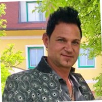 Udo Maxonus Email