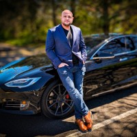 Joe Halstead Email & Phone Number