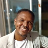 Tuako Oliveira Email