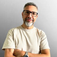 Simone Stella Email